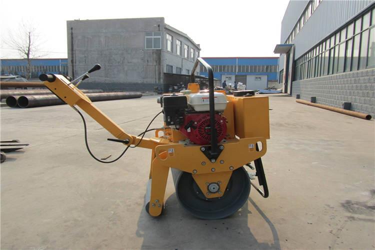 小型壓路機使用柴油和汽油有哪些區別？